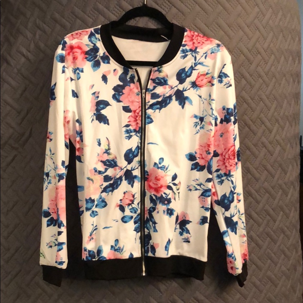 Floral bomber jacket, zip front sz M